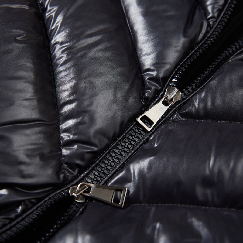 ❤️MONCLER 拼接款針織羽絨外套 更適合港台秋冬-3