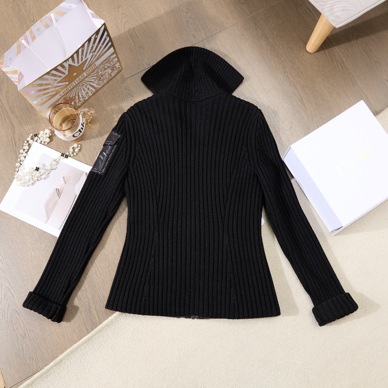 ❤️MONCLER 拼接款針織羽絨外套 更適合港台秋冬-9