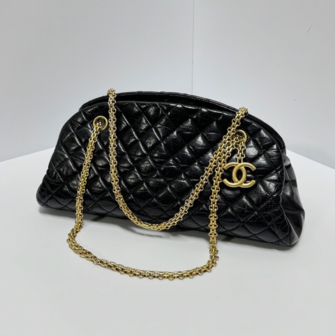 【極新🎁】 Chanel 黑金皺紋牛皮 小號 保齡球包 （專櫃22.6萬）