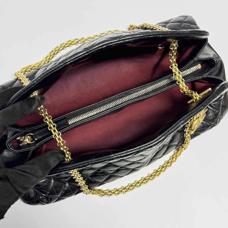 【極新🎁】 Chanel 黑金皺紋牛皮 小號 保齡球包 （專櫃22.6萬）-17