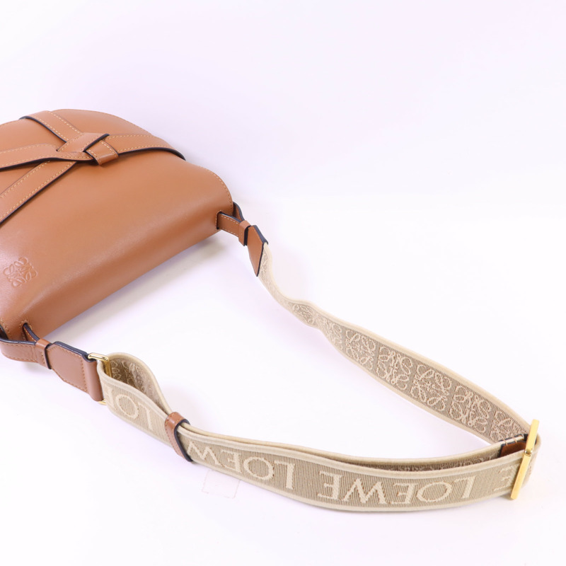 LOEWE 牛皮皮革Gate Small金扣肩背袋-4