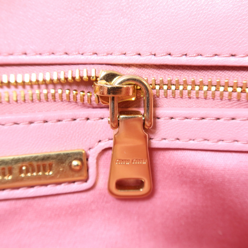 Miu Miu 羊皮皮革Chain Shoulder金扣肩背袋-7