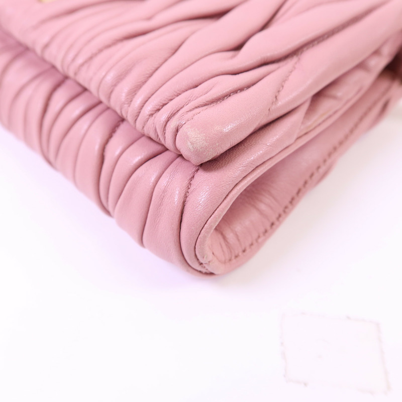 Miu Miu 羊皮皮革Chain Shoulder金扣肩背袋-12