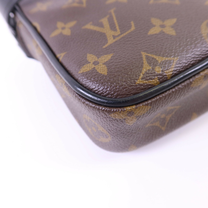 LOUIS VUITTON Monogram Macassar Christopher Wearable Wallet肩背袋-13