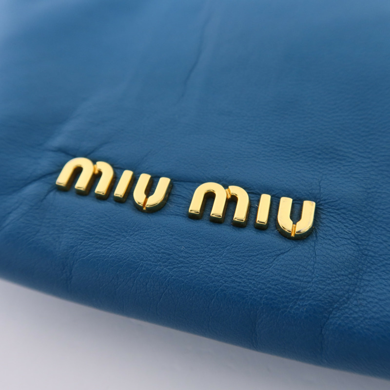 Miu Miu 牛皮皮革Clutch Bag金扣手拿包-8