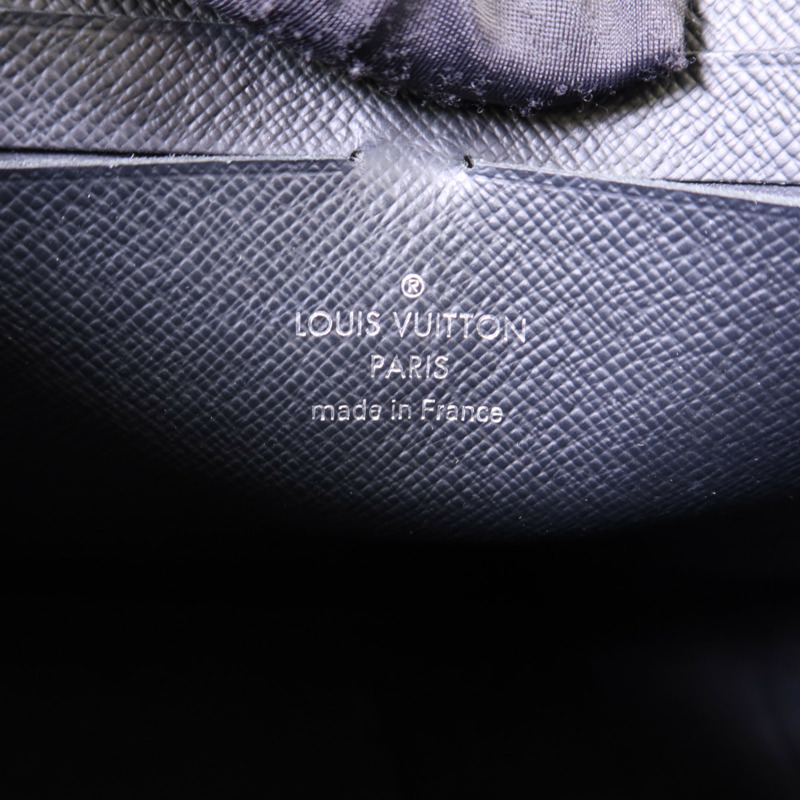 LOUIS VUITTON Damier Graphite Pochette Voyage MM銀扣手拿包-5