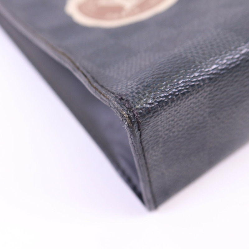 LOUIS VUITTON Damier Graphite Pochette Voyage MM銀扣手拿包-12