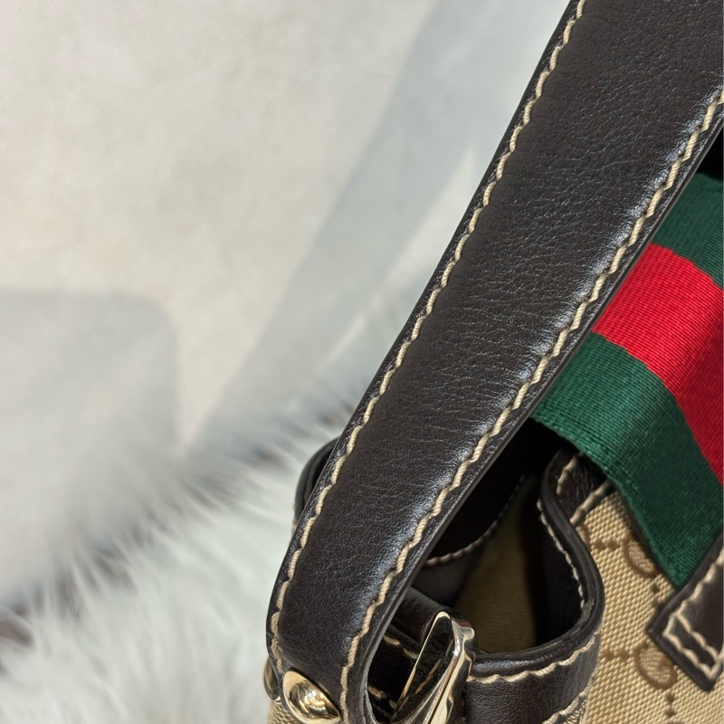 GUCCI 233608 GG LOGO 綠紅綠織帶 老花字紋緹花布 咖啡牛皮 肩背包 HOBO-9