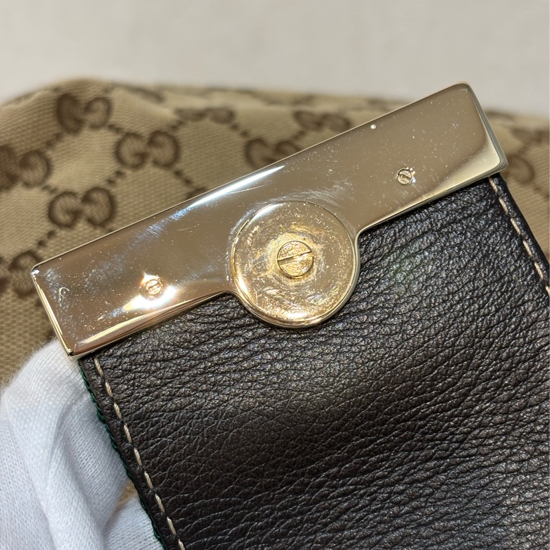 GUCCI 233608 GG LOGO 綠紅綠織帶 老花字紋緹花布 咖啡牛皮 肩背包 HOBO-21