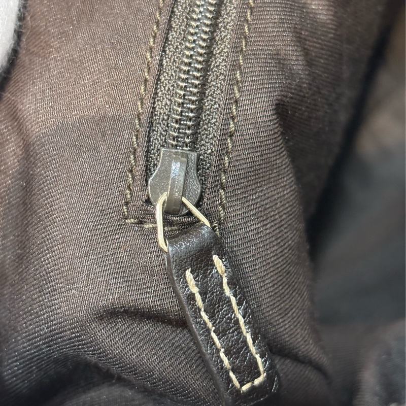 GUCCI 233608 GG LOGO 綠紅綠織帶 老花字紋緹花布 咖啡牛皮 肩背包 HOBO-32