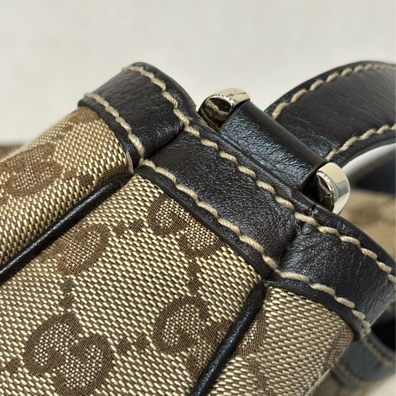 GUCCI 233608 GG LOGO 綠紅綠織帶 老花字紋緹花布 咖啡牛皮 肩背包 HOBO-41