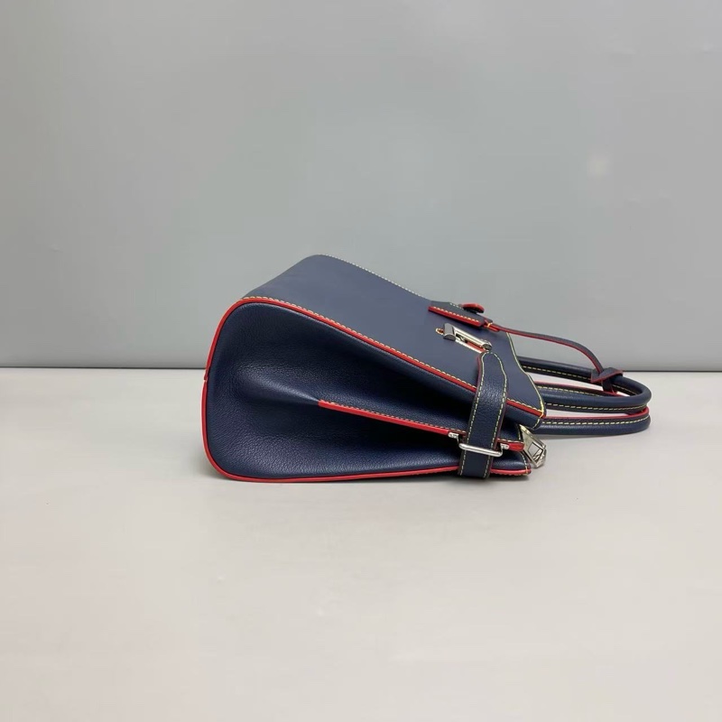 LV Twist藍色水波紋 Tote托特包 尺寸約31×22 附件肩帶 塵袋-3