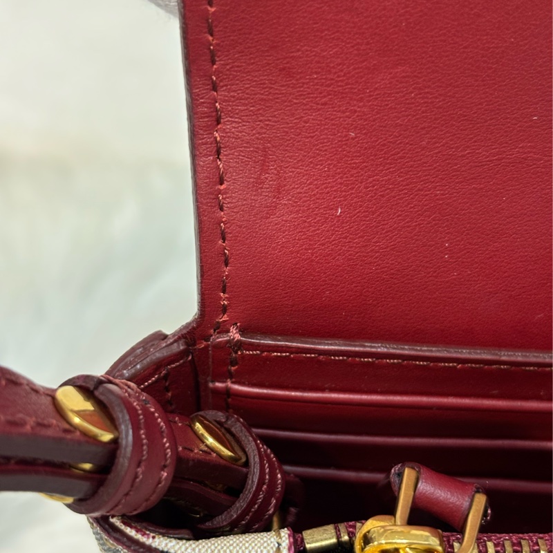 BURBERRY 4080066 PVC 防水格紋紅色牛皮 手拿包手機包郵差包記者包信差包小書包斜背包肩背包護照包-23