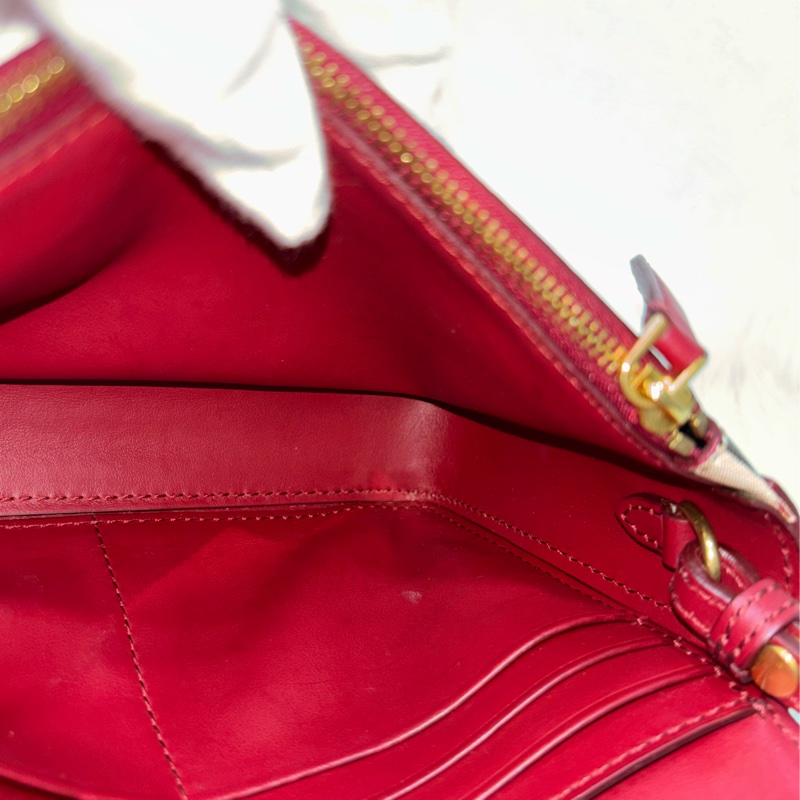 BURBERRY 4080066 PVC 防水格紋紅色牛皮 手拿包手機包郵差包記者包信差包小書包斜背包肩背包護照包-37