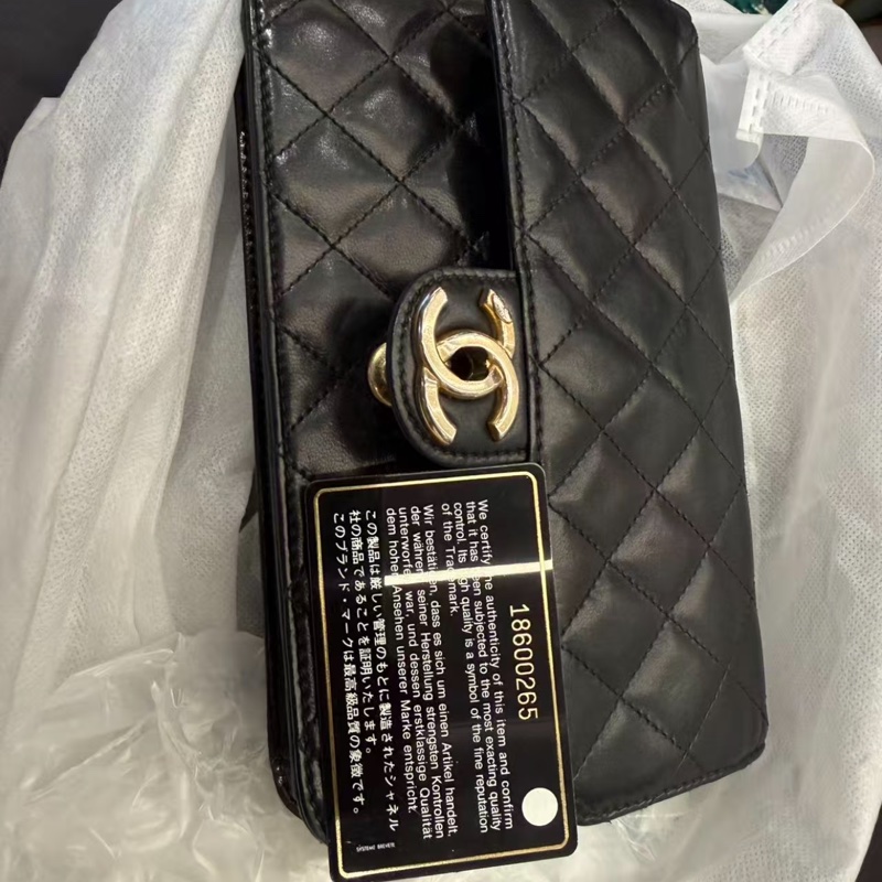 CHANEL BLACK AND GOLDEN METAL-0