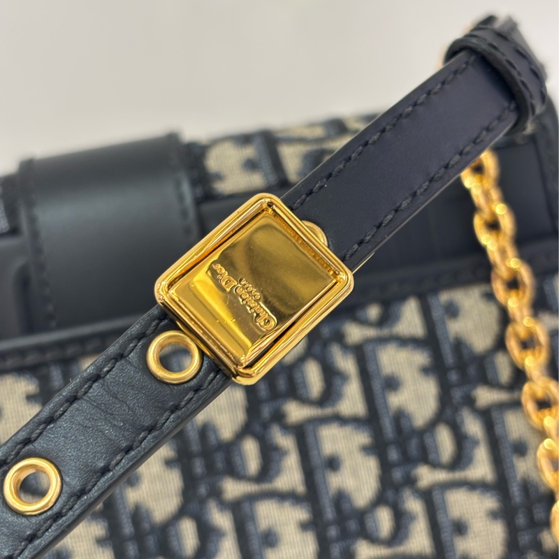Dior藍緹布刺繡蒙田East Wast鍊包-12