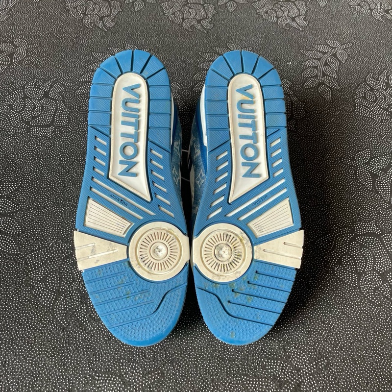 97新lv trainer白藍牛仔42碼無附件-3