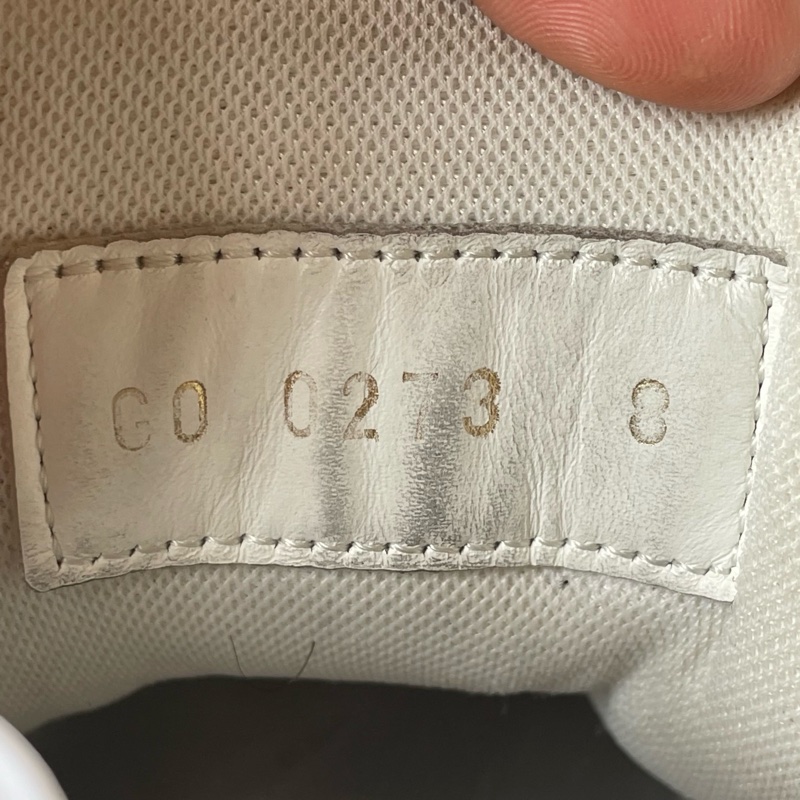 95新lv trainer黑白熊貓42碼無附件 成色不錯-7