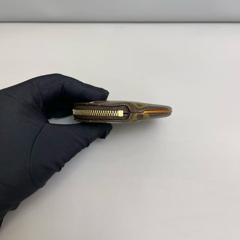 LV 老花村上隆熊貓零錢包 尺寸約10×10 附件塵袋 。-3