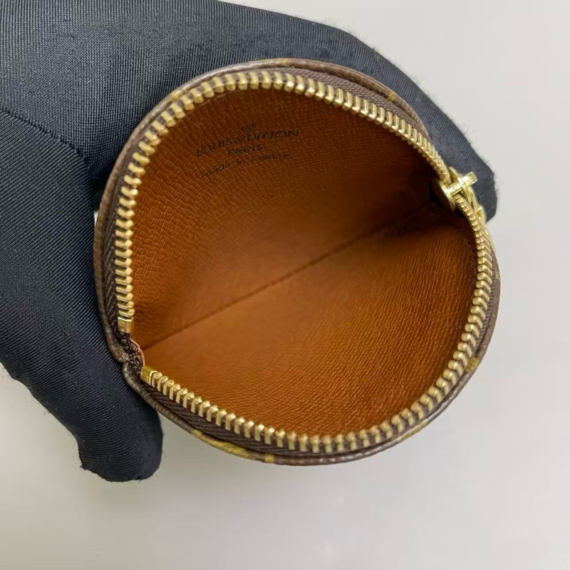 LV 老花村上隆熊貓零錢包 尺寸約10×10 附件塵袋 。-6