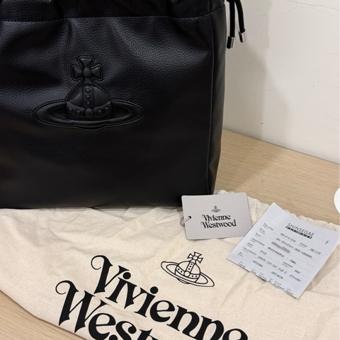 Vivienne Westwood 浮雕Logo肩背包