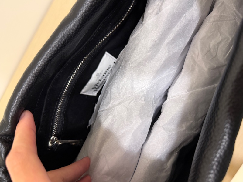 Vivienne Westwood 浮雕Logo肩背包-10