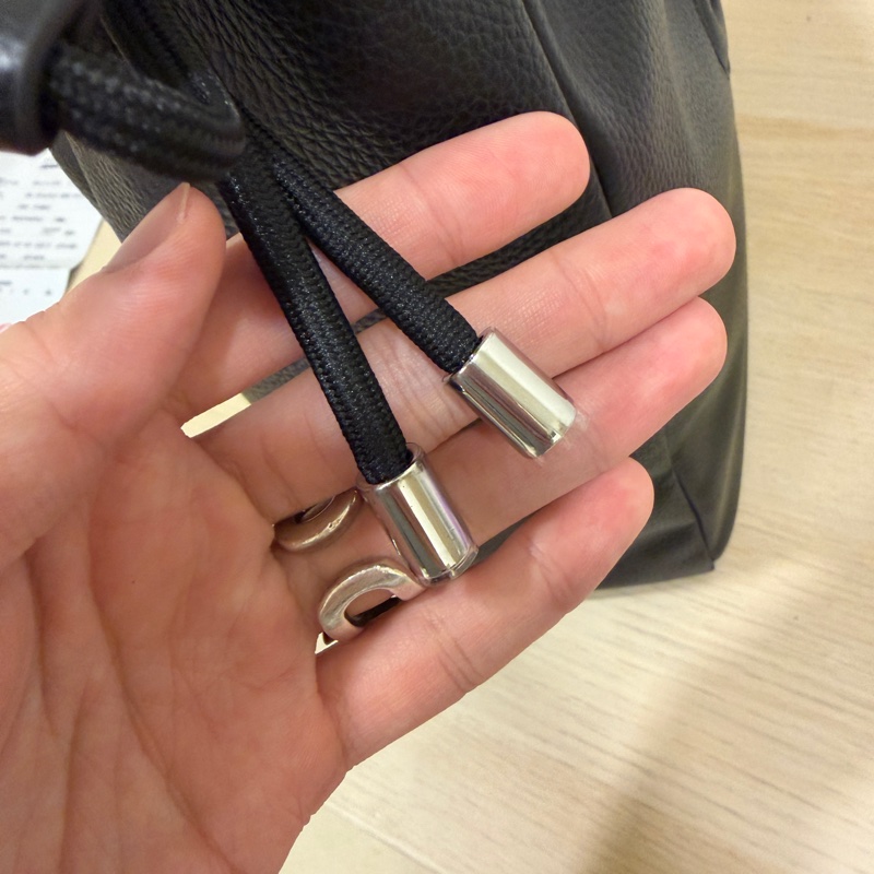 Vivienne Westwood 浮雕Logo肩背包-13