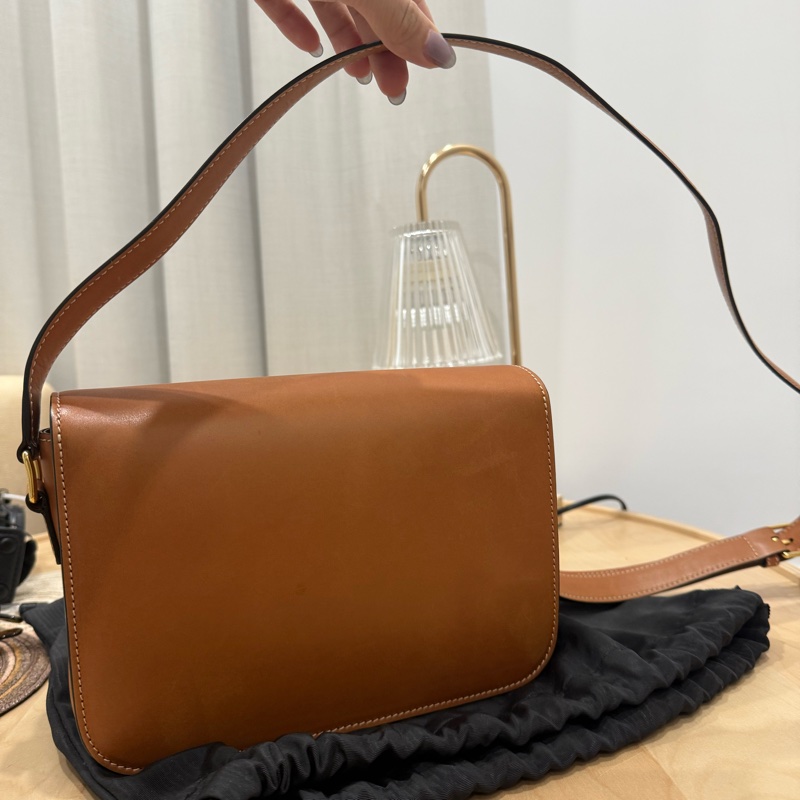 Celine Triomphe 天然牛皮/金智媛著用款 95成新-4