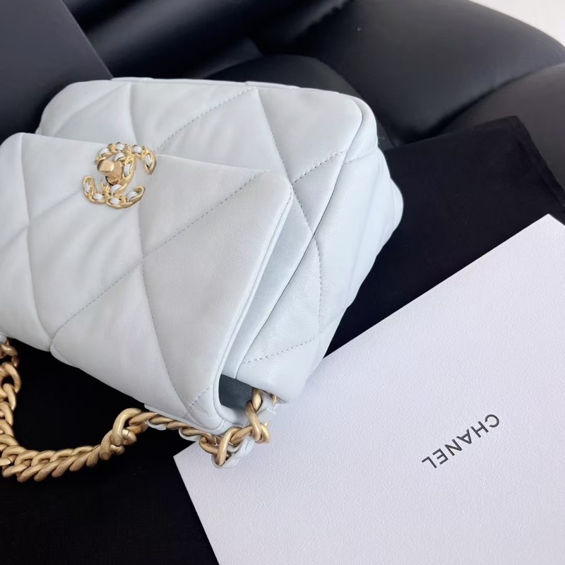 Chanel寶寶藍19 Bag-1