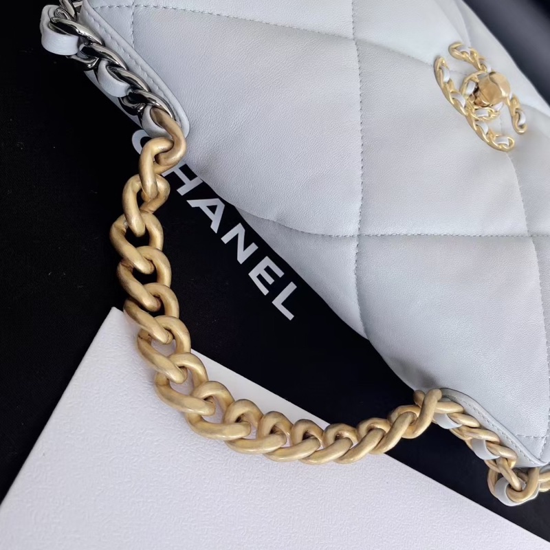 Chanel寶寶藍19 Bag-4