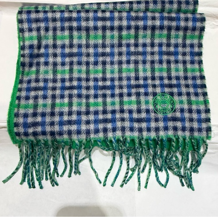 全新未使用愛馬仕Hermes 格紋圍巾灰/藍/綠-0