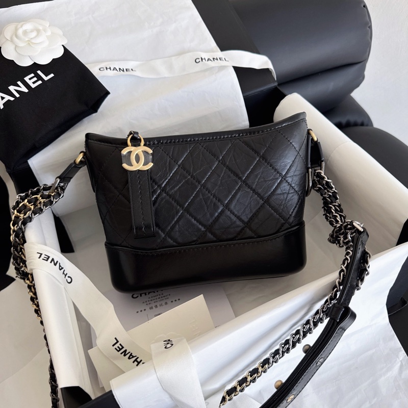 Chanel 黑金小號流浪包-0