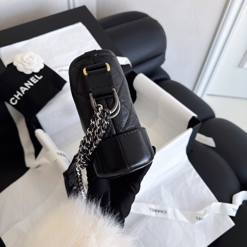 Chanel 黑金小號流浪包-3