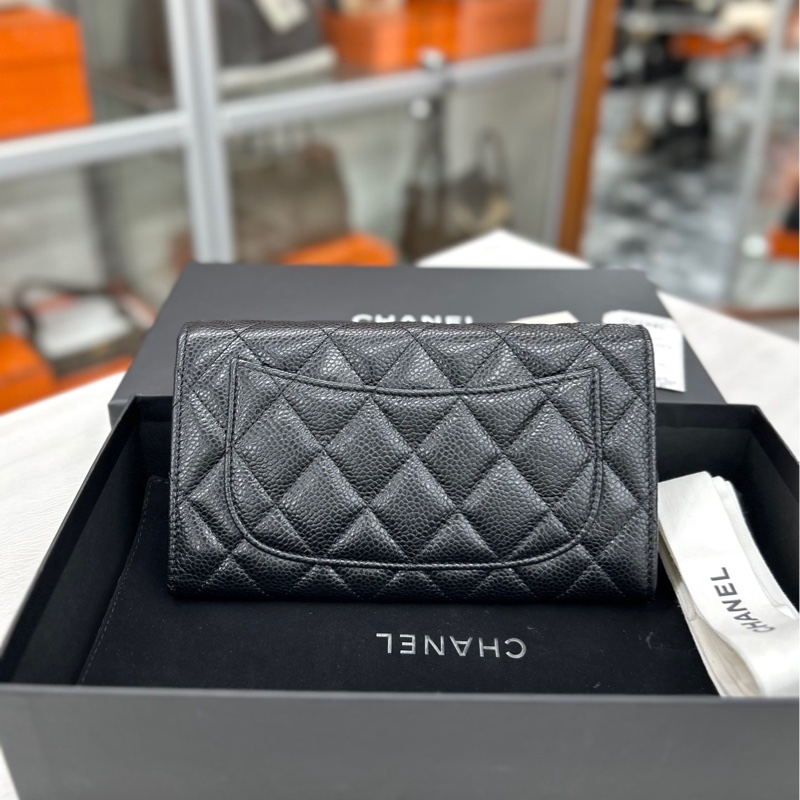 Chanel 黑銀荔枝皮長夾-1