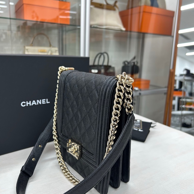Chanel 黑金豎版 Leboy-2