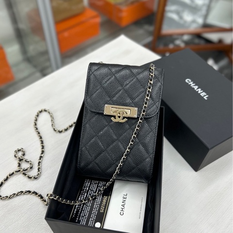 Chanel 黑金荔枝牛皮手機包