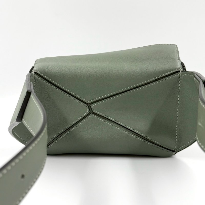 LOEWE - 鼠尾草綠Mini Puzzle Edge 腰包-1