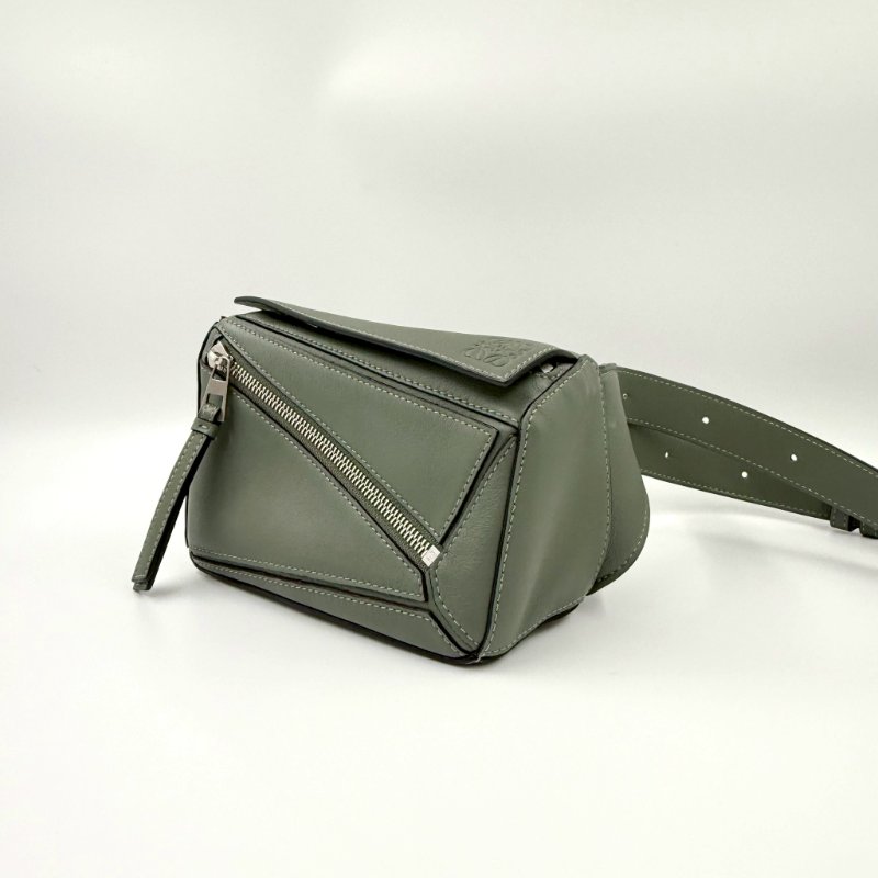 LOEWE - 鼠尾草綠Mini Puzzle Edge 腰包-4