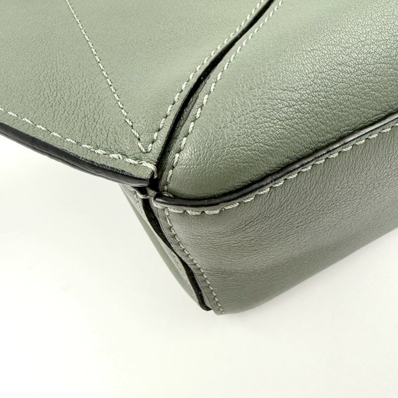 LOEWE - 鼠尾草綠Mini Puzzle Edge 腰包-8