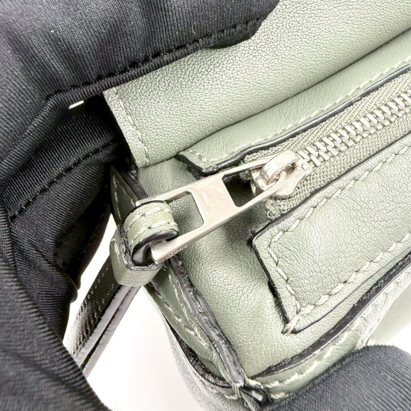 LOEWE - 鼠尾草綠Mini Puzzle Edge 腰包-14