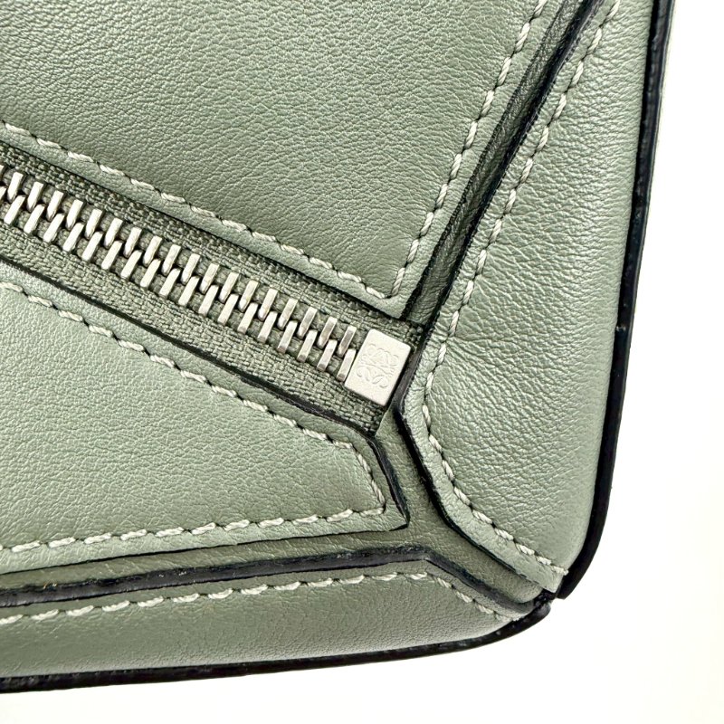LOEWE - 鼠尾草綠Mini Puzzle Edge 腰包-15