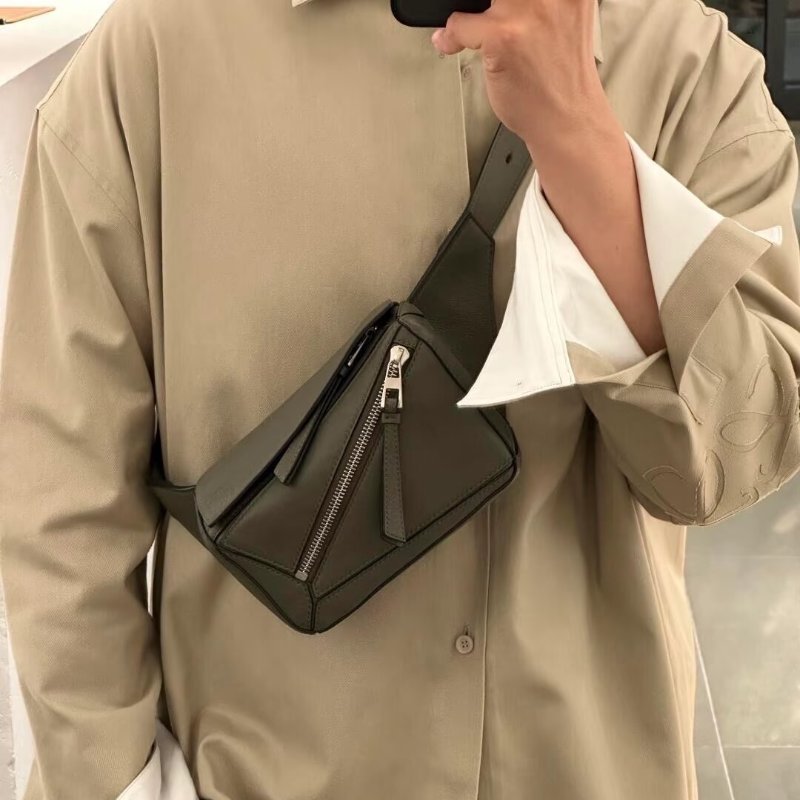 LOEWE - 鼠尾草綠Mini Puzzle Edge 腰包-0