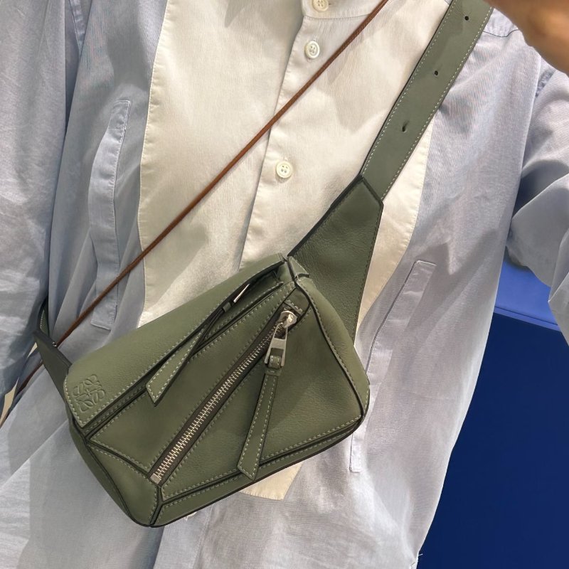 LOEWE - 鼠尾草綠Mini Puzzle Edge 腰包-1