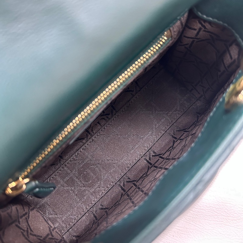 Dior 墨綠色三格戴妃-5