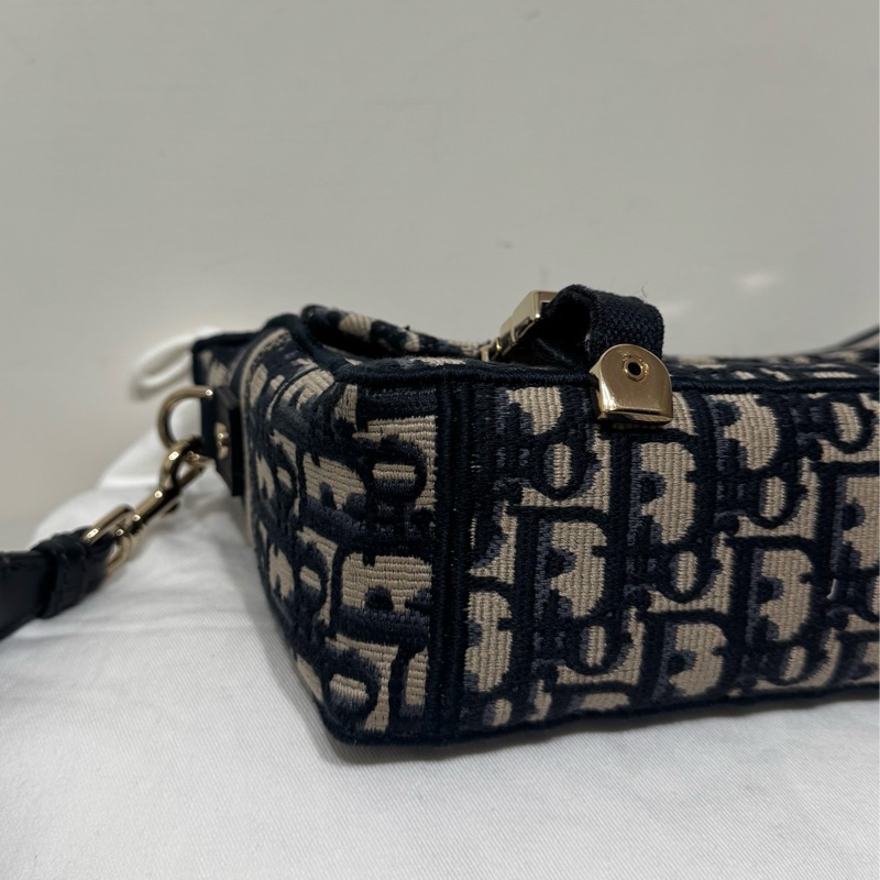 Dior 經典老花小號郵差包-8