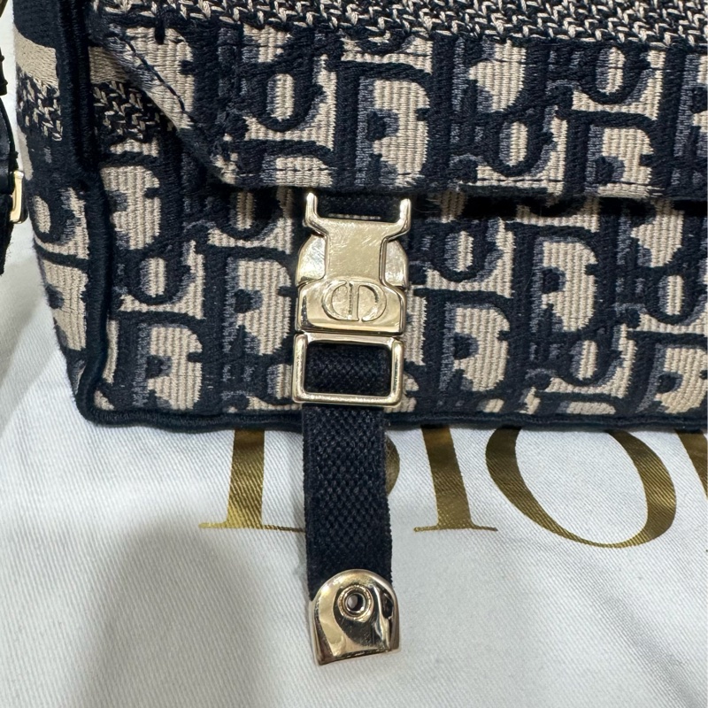 Dior 經典老花小號郵差包-15