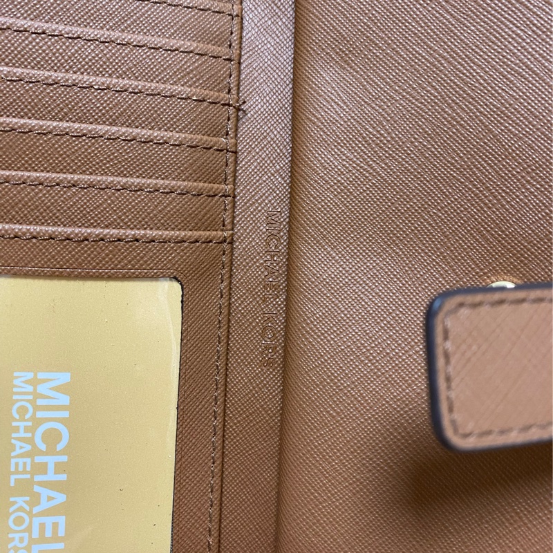 Michael Kors 手拿包。手腕包 長夾。手機包-6