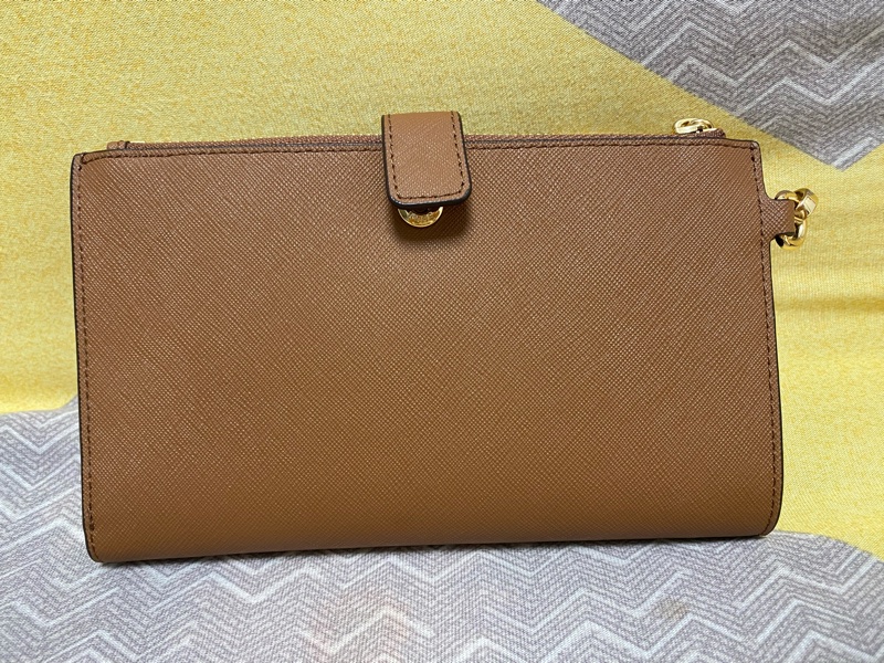 Michael Kors 手拿包。手腕包 長夾。手機包-10