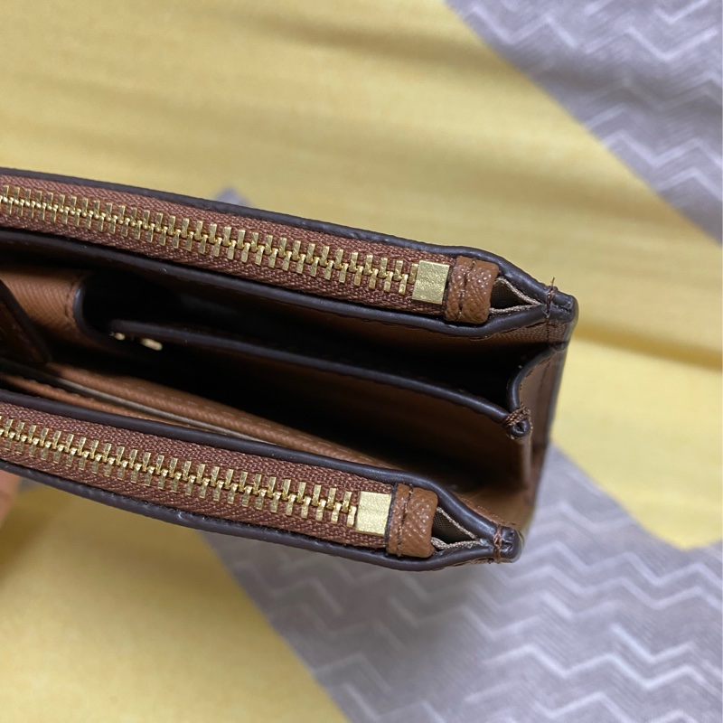 Michael Kors 手拿包。手腕包 長夾。手機包-15