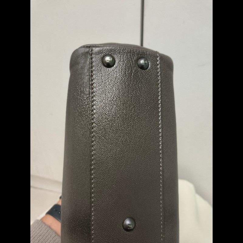 ‼️年前限時特賣‼️（原45800）至1/25⏰【8成新】㊣✨ FENDI✨芬迪 peekaboo 褐色 老花 皮革 梯形 兩用 肩背包 斜背包/雙F/二手包/二手精品/保證正品-11